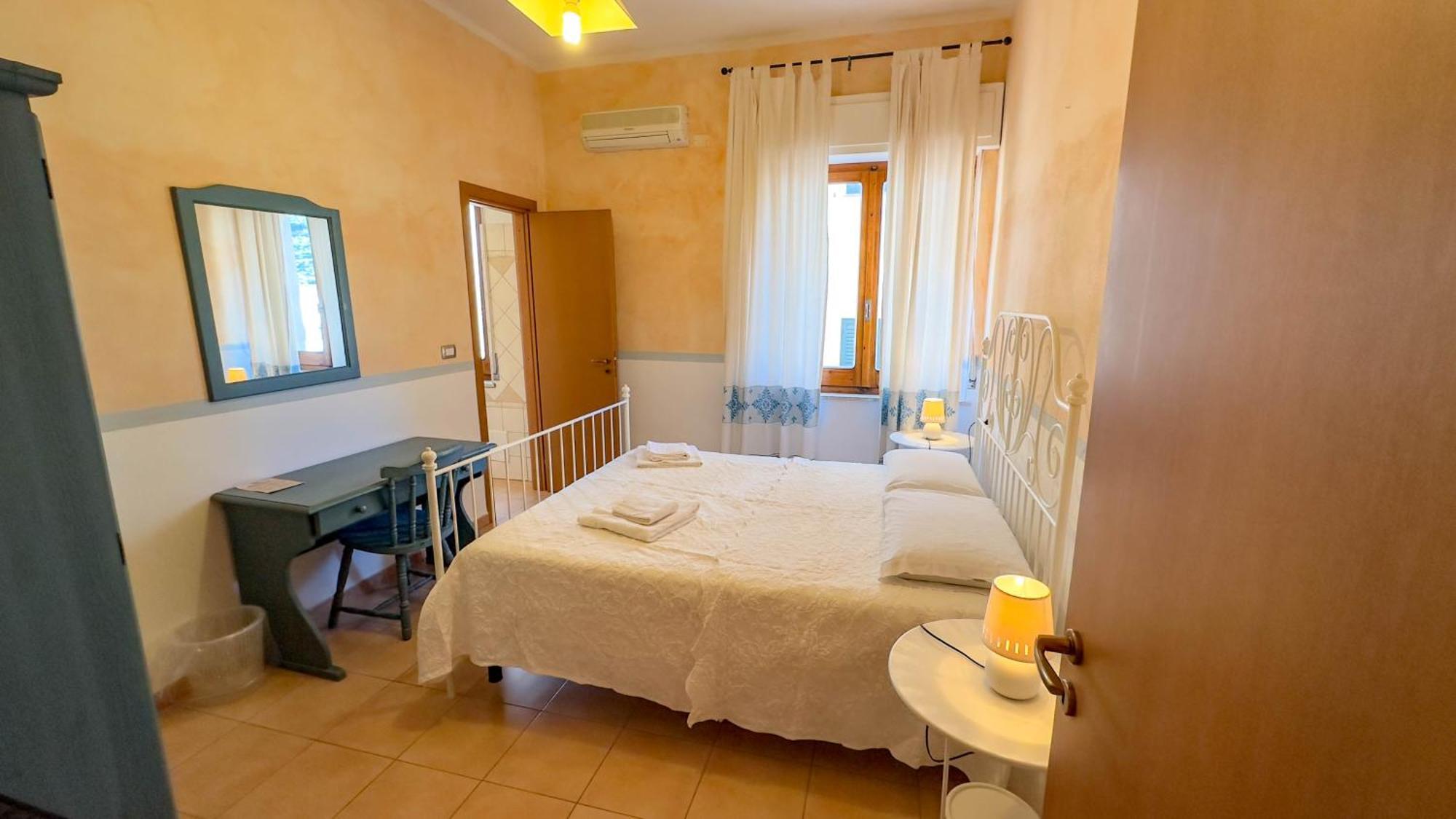 Su Recreu 'E Mare Hotel Bosa Marina Ngoại thất bức ảnh